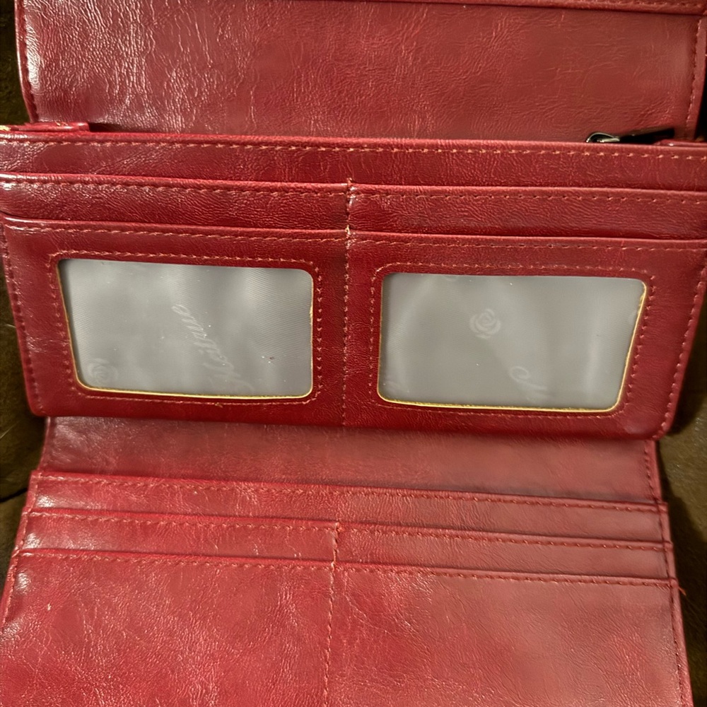 Elegant Red Embossed Handbag & Wallet - Picture 13 of 15